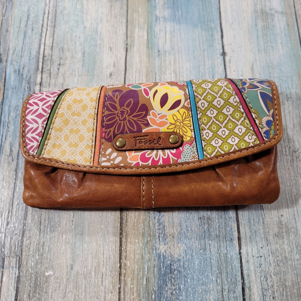 Fossil Multicolor Floral Patchwork Leather Clutch Wallet